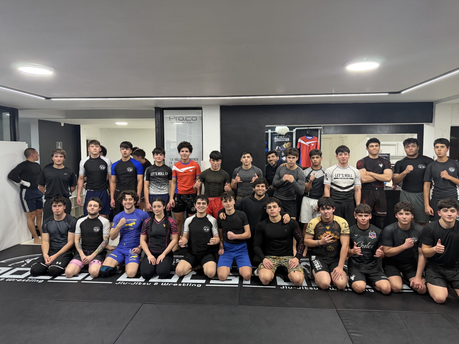 Comunidad de Roots Jiu-Jitsu & Wrestling